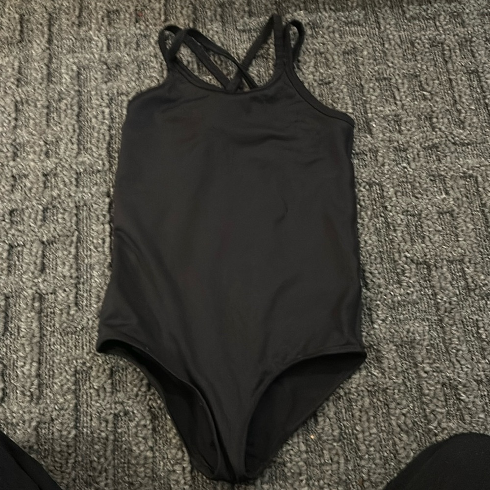 Size 6 black one peice bather :)